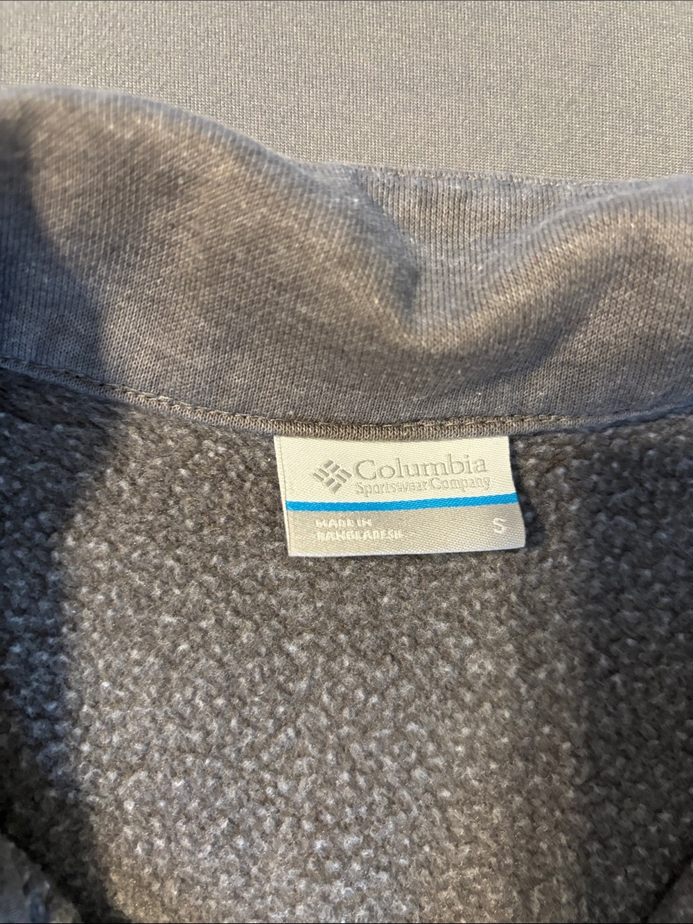 Columbia Women’s Gray Quarter-Zip Quarter zip Pullover - Picture 2 of 2